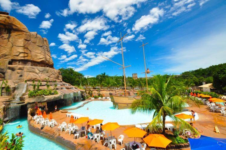 Aparthotel Piazza Diroma - Com Acesso Acqua Park Cn-Go Caldas Novas Exterior foto